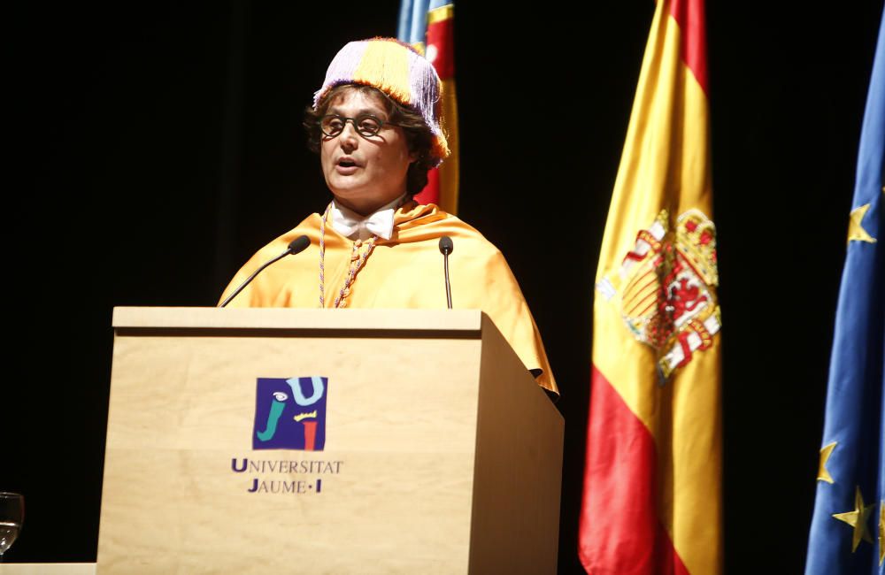 Jordi Garcés, investido doctor honoris causa por la UJI