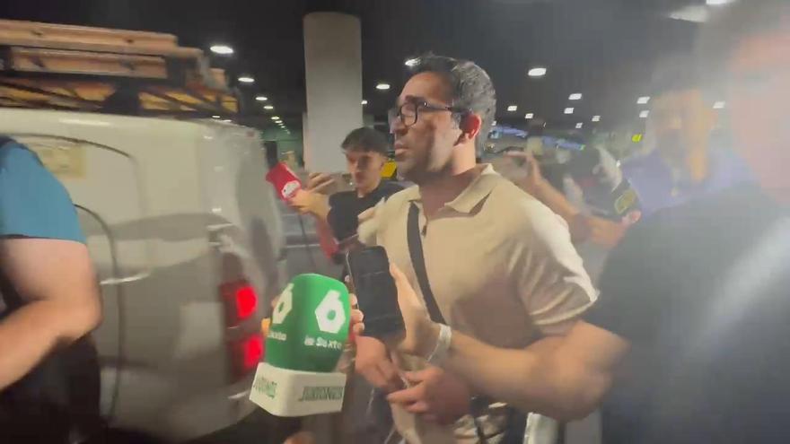 Deco aterriza en Barcelona tras su viaje exprés a Ibiza