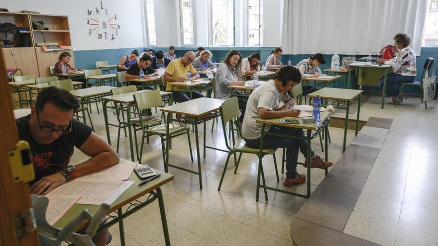 Opositores de Educación en junio de 2018.