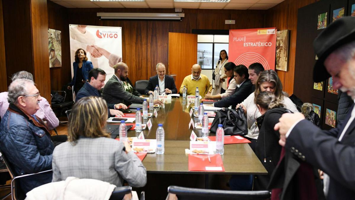 Reunión de Zona Franca con los sectores sociales y económicos de la ciudad.