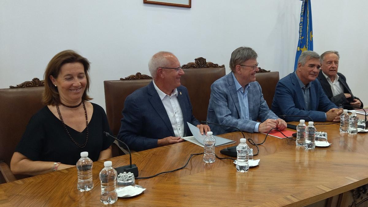 Cristina Sellés, el alcalde de Dénia, Ximo Puig, Adolfo Utor y Josep Ramoneda, esta mañana en la presentación del festival