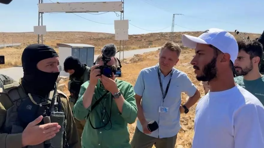 Los directores de “No Other Land” denuncian que el Ejército israelí impide el de la prensa a Masafer Yatta