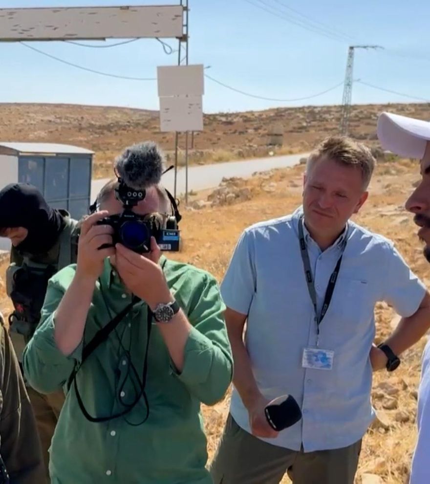 Los directores de “No Other Land” denuncian que el Ejército israelí impide el acceso de la prensa a Masafer Yatta