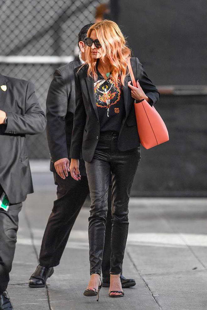 Julia Roberts con el pelo rosa