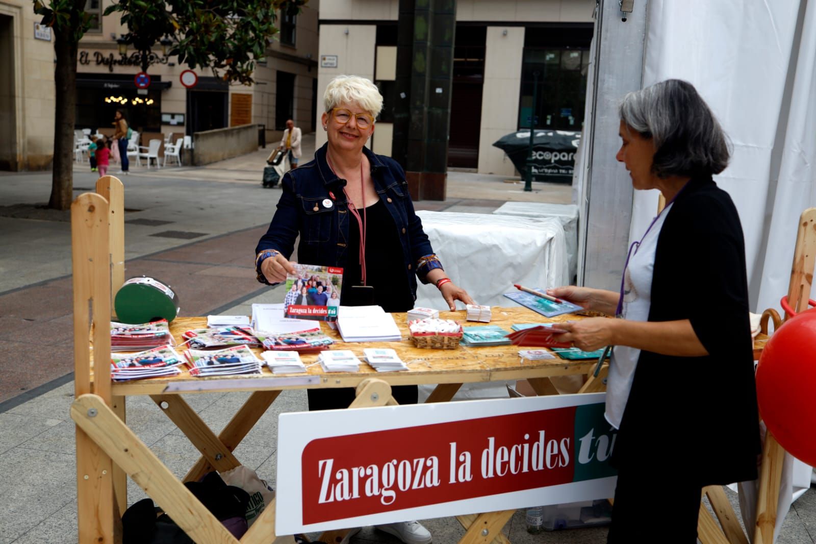 EN IMÁGENES | Los partidos cierran la campaña del 28M en Aragón