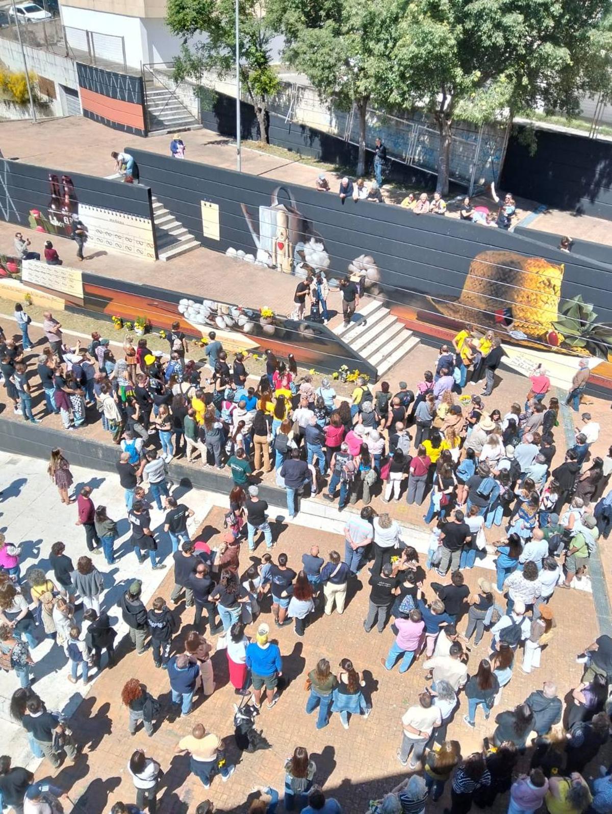 Fotogalería | Las imágenes de la jornada en Plasencia en homenaje a Robe Fotogalería | Las imágenes de la jornada en Plasencia en homenaje a Robe