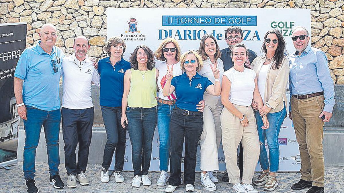 Foto de familia en la segunda edición del Torneo de Golf Diario de Ibiza