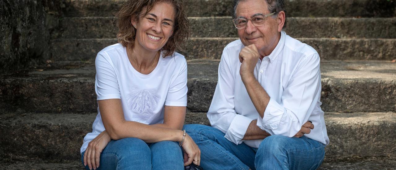 Cristina Mariño, con su padre Roberto Verino