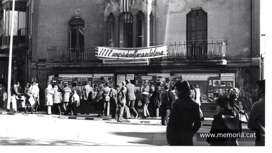 Quan a Manresa només 1 de cada 4 cartells eren en català