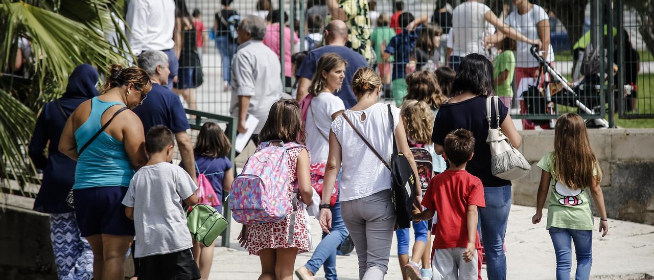 Normalidad en el inicio del curso escolar en la provincia de Alicante.