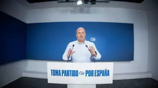 El PP pide al PNV que deje caer a Sánchez si no quiere ser "cómplice" de la "mafia corrupta"