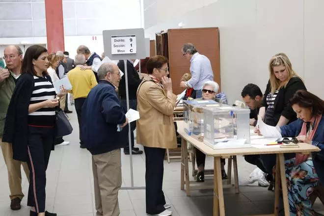 Gijón ya espera las urnas, a las que están llamados 234.678 ciudadanos