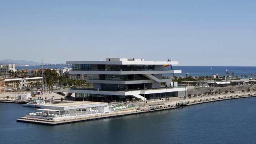 El Veles e Vents, el edificio icono de la Copa del América, es una de las concesiones actuales de la marina de València.