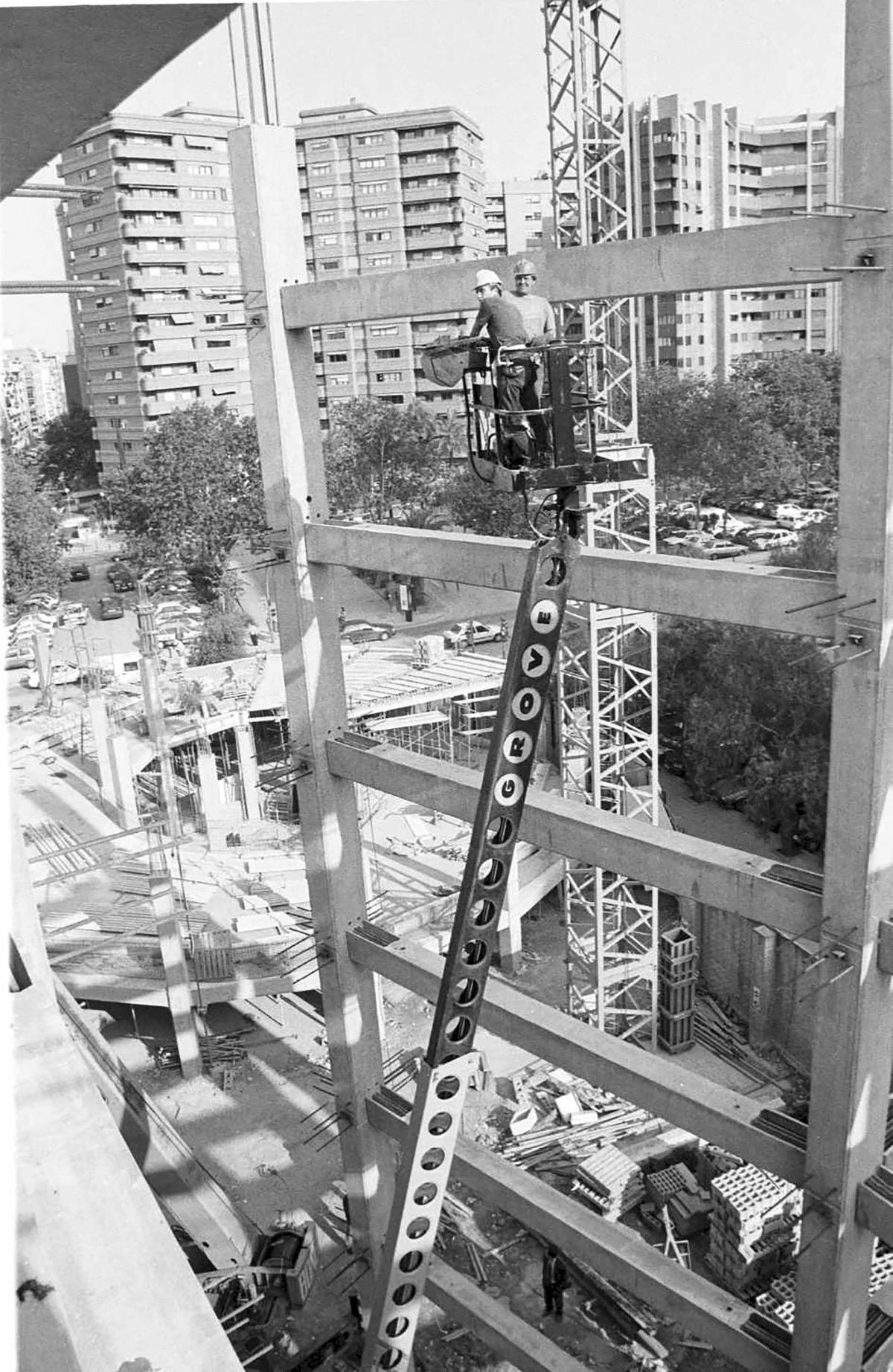 Mestalla en obras a lo largo de su historia Mestalla en obras a lo largo de su historia