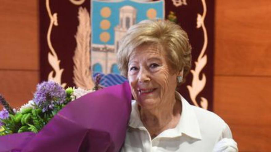 Betanzos rinde homenaje a la vecina Consuelo Carro Veiga por su trayectoria vital