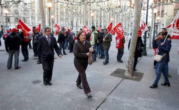 Las imágenes de la jornada de huelga en Zaragoza