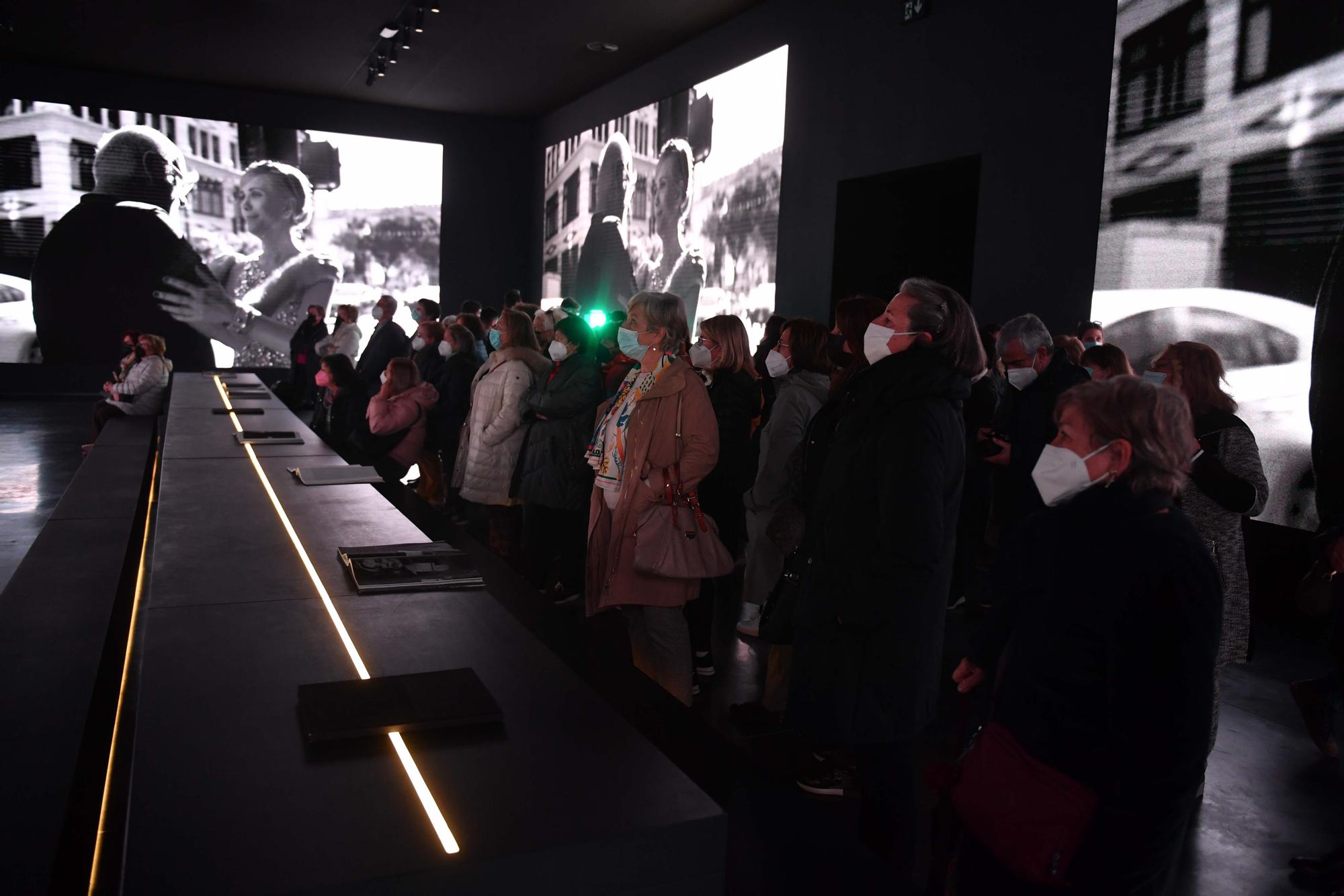 Taller con escolares en la exposición de Peter Lindbergh