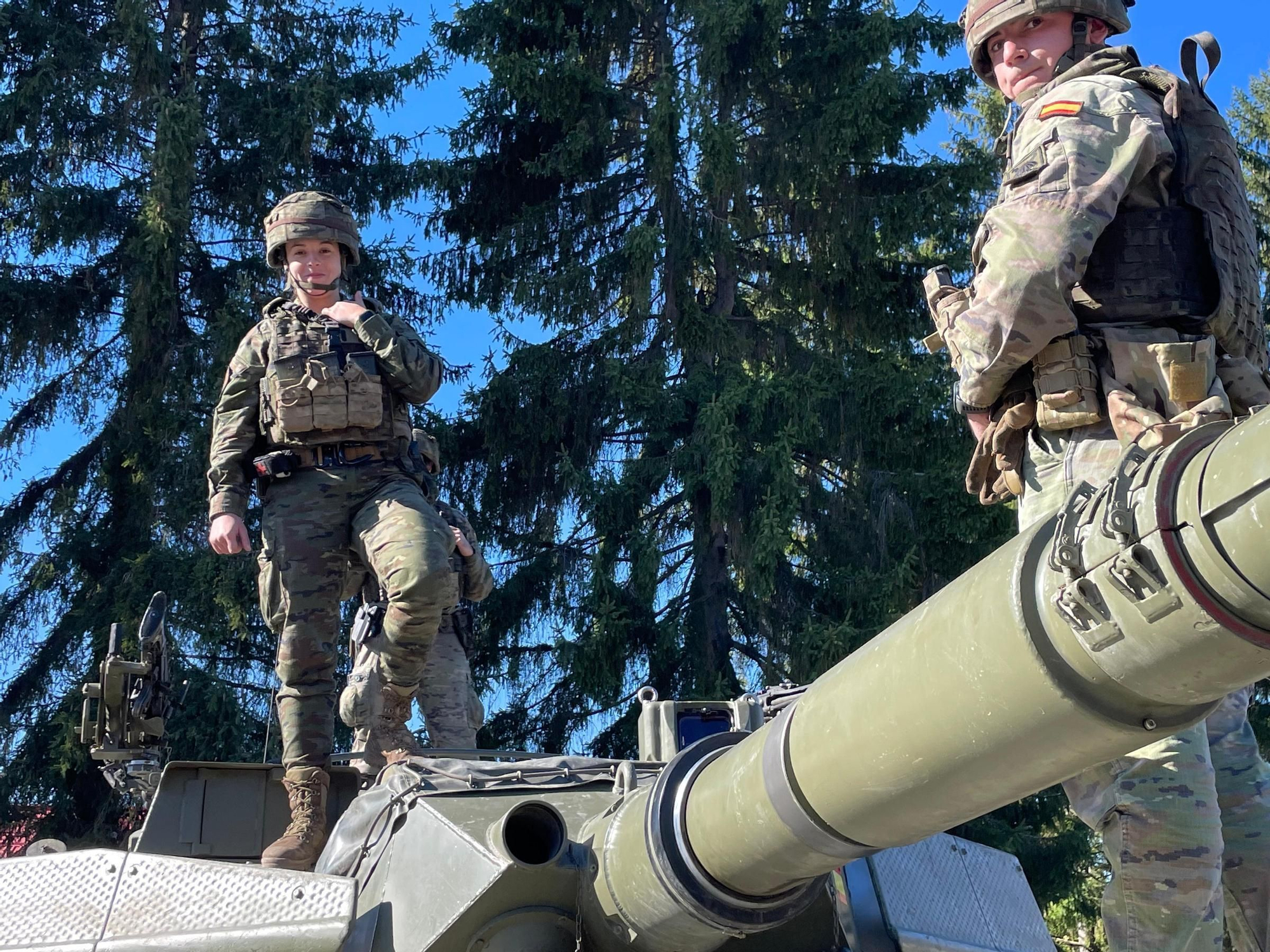 El Ejército envía paracaidistas y blindados a Alemania para adiestrarse con fuerzas de la OTAN