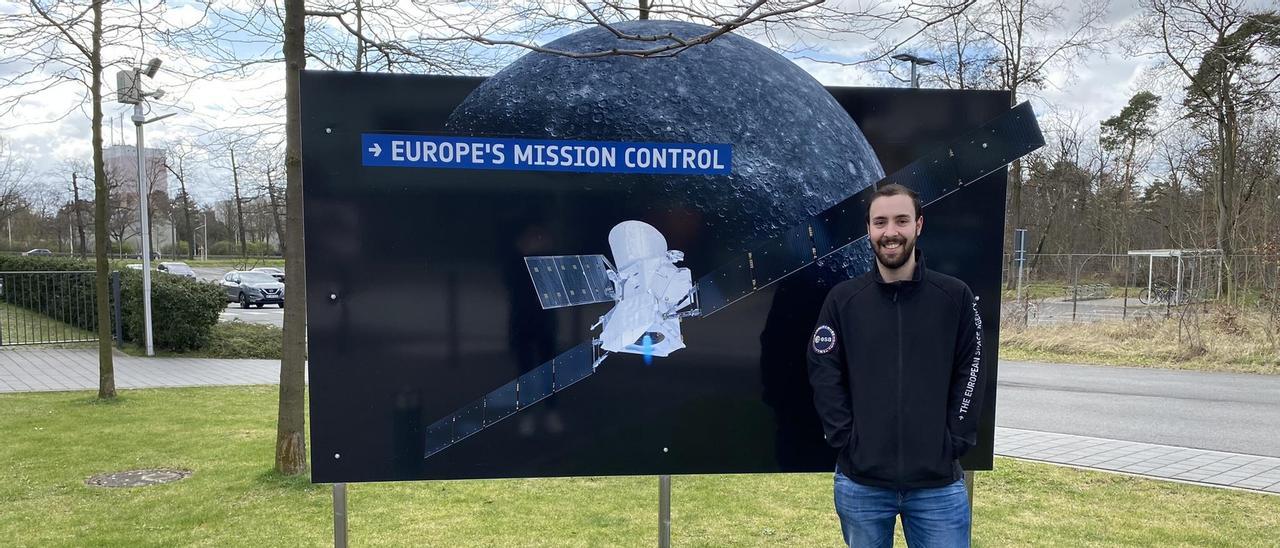 Marco Casanova en las instalaciones de la ESA en, Darmsdat, Alemania.