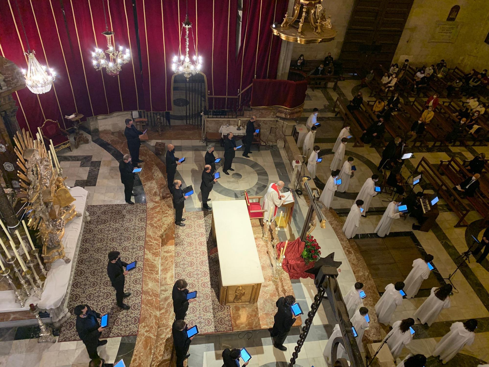 Viernes Santo con las voces de la Capella, Coro Juvenil y Escolanía del Misteri d'Elx