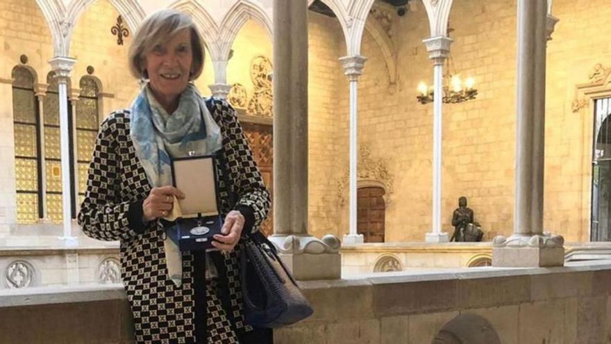 L&#039;empresària Anna Maria Oliveda Rigau ja té a les mans la Medalla al Treball Francesc Macià