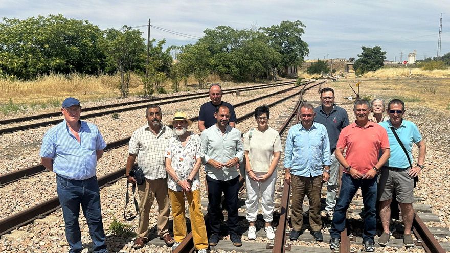 IU pide recuperar la línea ferroviaria Córdoba-Almorchón para garantizar el futuro industrial del Guadiato