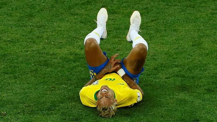 Brasil estalla con duras críticas hacia su gran esperanza, Neymar