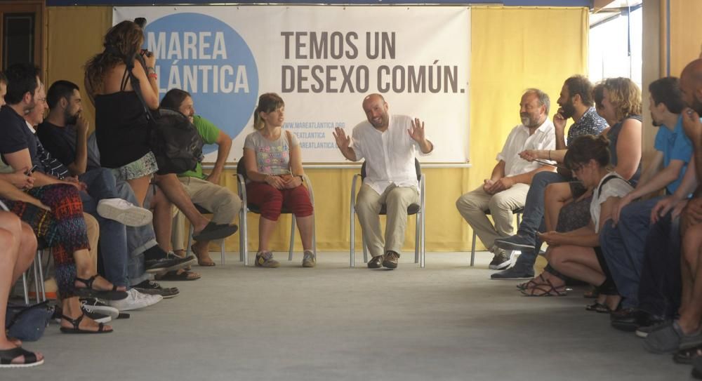 Visita de Luis Villares a A Coruña como candidato
