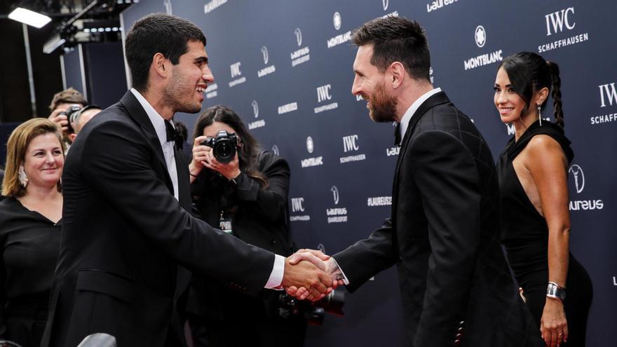 Carlos Alcaraz y Lionel Messi en la gala de los Premios Laureus 2023