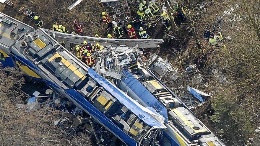 Choque mortal de dos trenes en Alemania