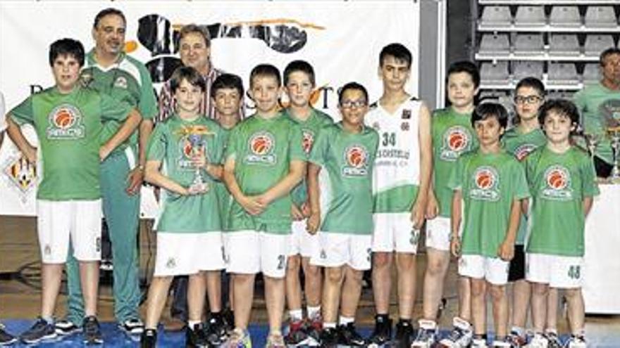 Castellón homenajea a los mejores deportistas de los XXXVI Jocs Esportius