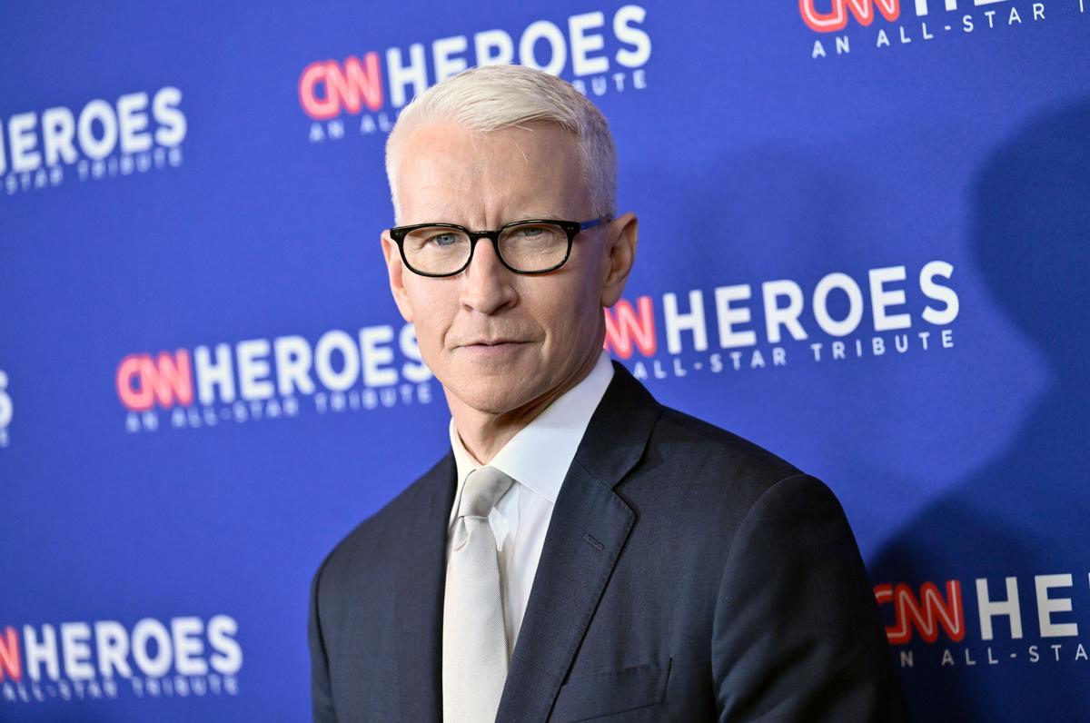 Anderson Cooper en un homenaje a las víctimas del 11-S.