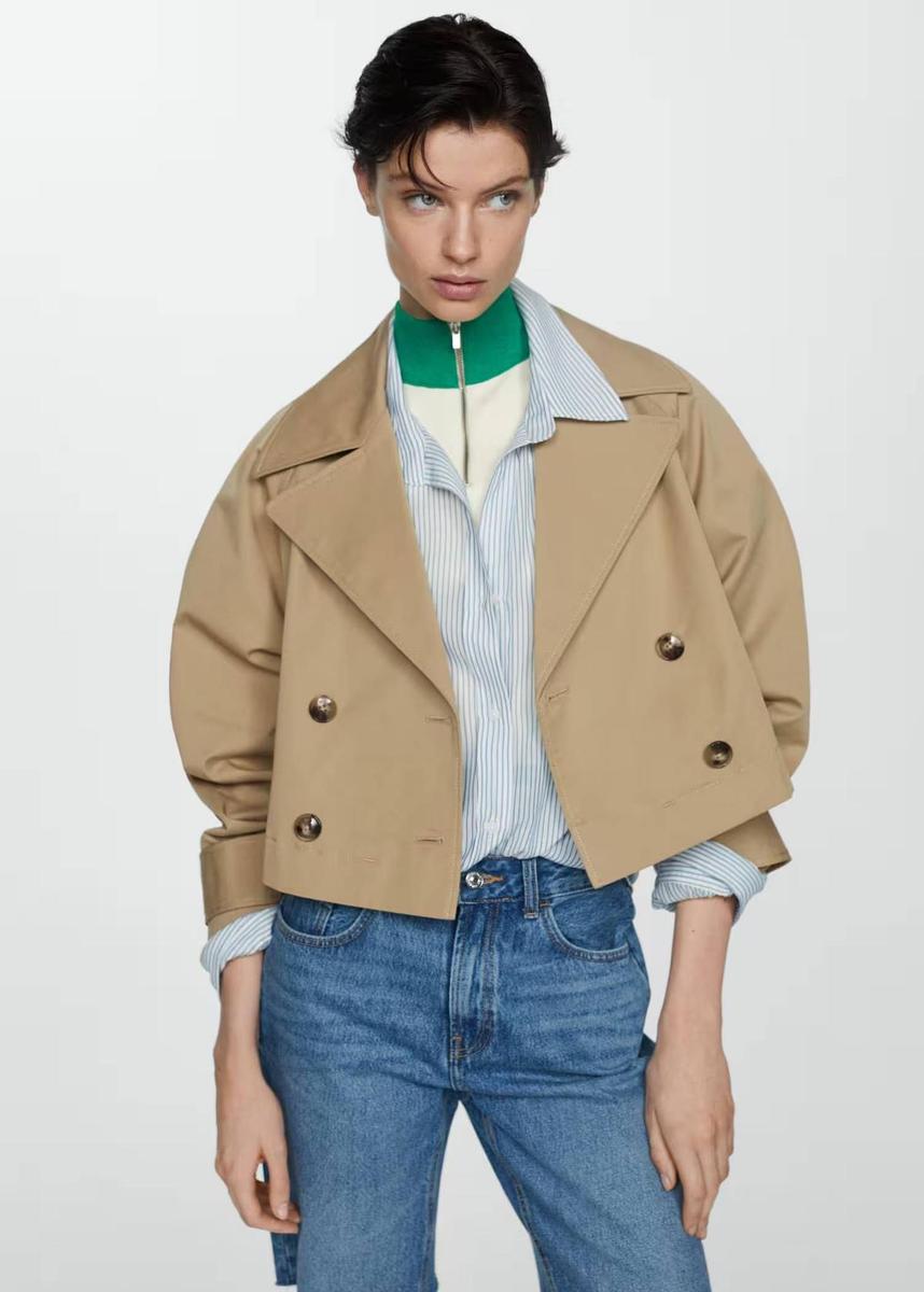 Trench ‘crop’, de Mango