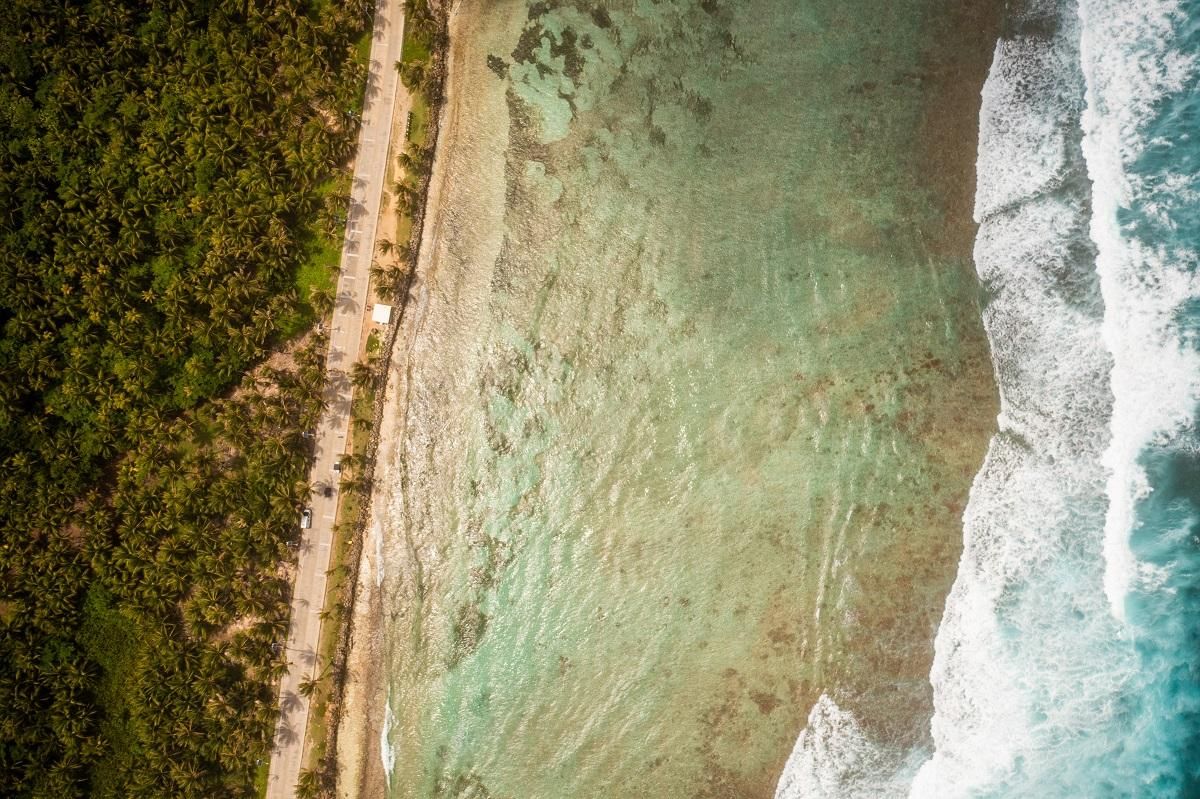Orilla de la playa San Andres