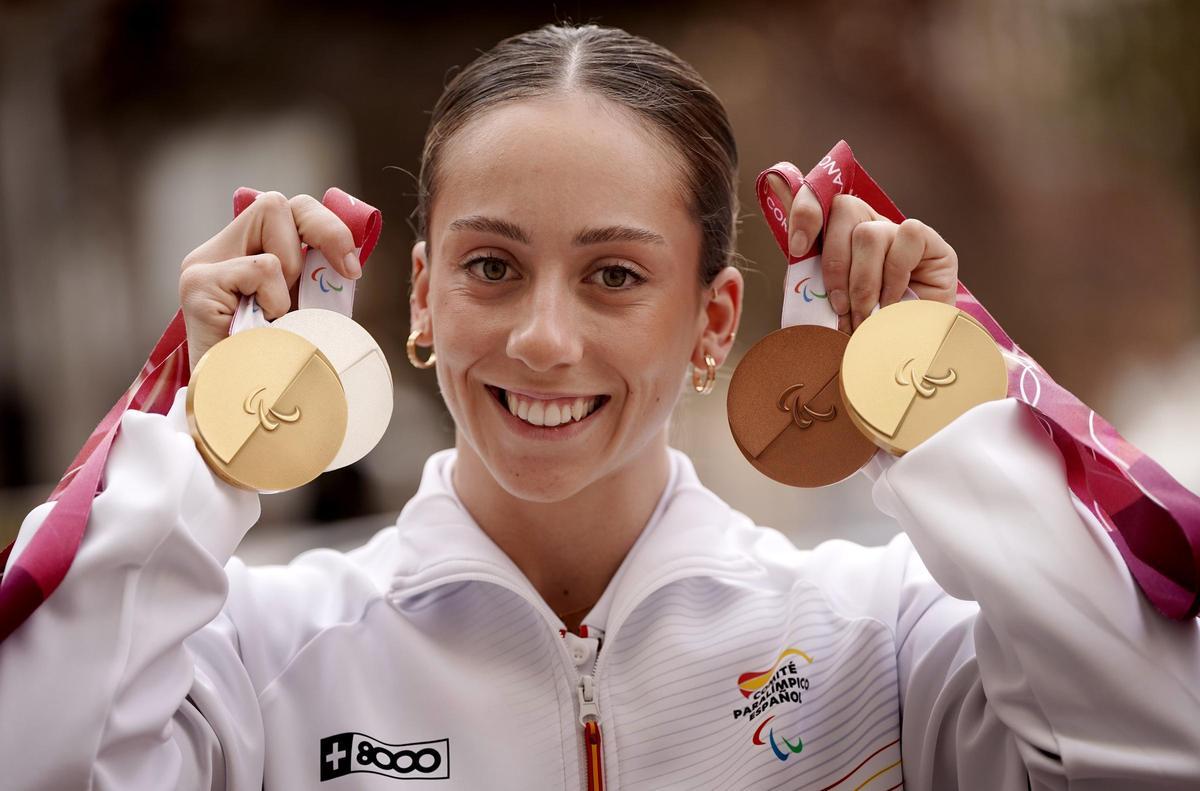Audrey Pascual, esquiadora ganadora de cuatro medallas en los Juegos Paralímpicos de Invierno de Milán-Cortina 2026.