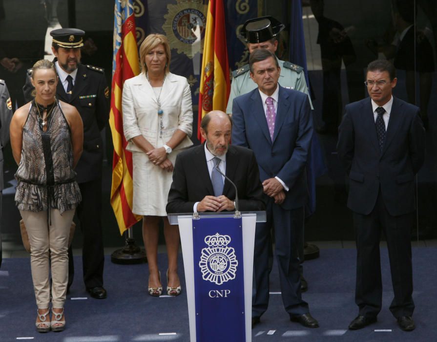 Como ministro del Interior, en 2009 inauguró la nueva Comisaría Provincial en Alicante