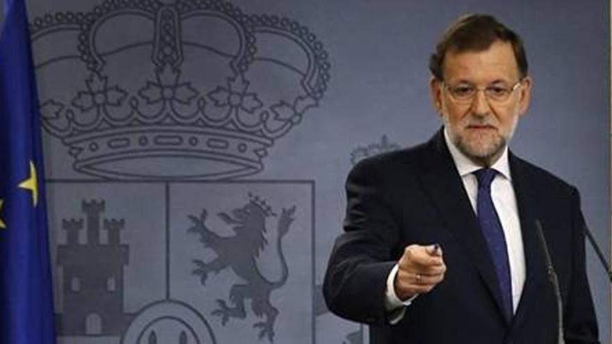Rajoy dialogará con los ganadores &quot;dentro de la ley&quot; y sin tocar la soberanía