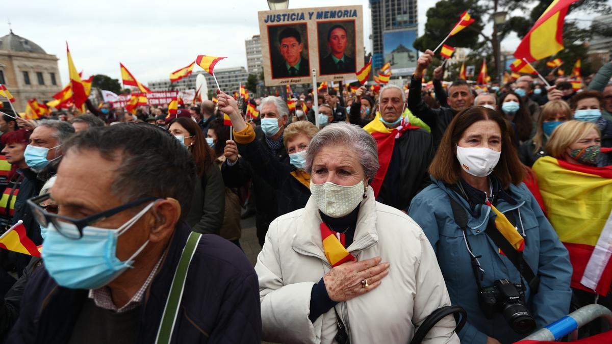 Manifestación convocada por la Asociación Víctimas del Terrorismo en Madrid.