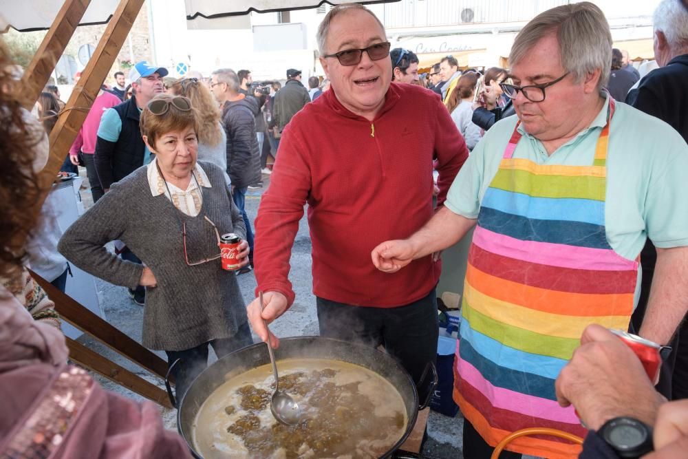 Los vecinos pudieron disfrutar de una tradicional y divertida jornada gastronómica