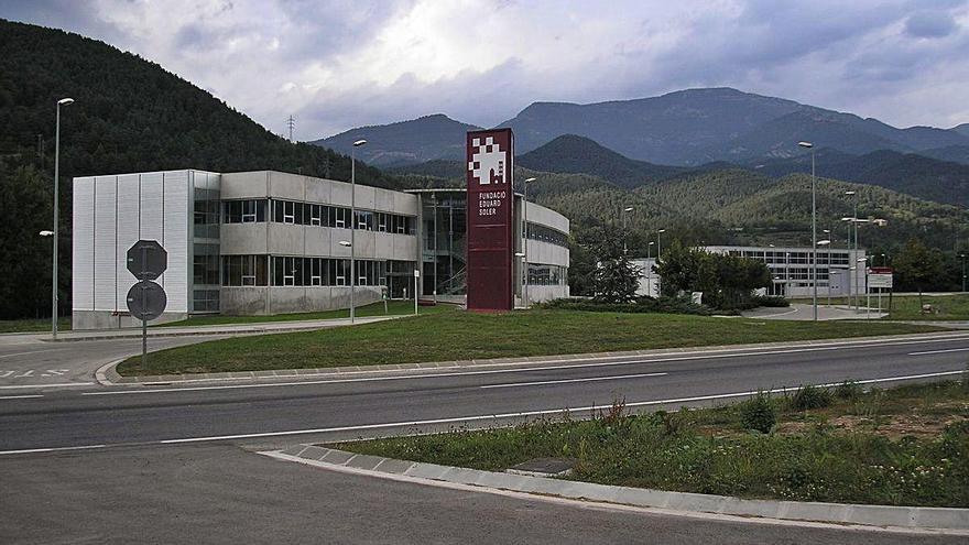 Edifici de la fundació Eduard Soler al polígon dels Pintors a Ripoll.