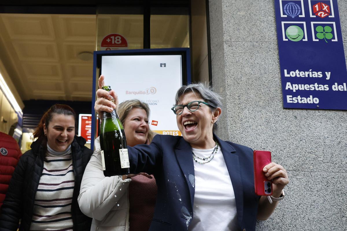 La administración de la calle Barquillo de Madrid ha vendido íntegro el segundo premio.