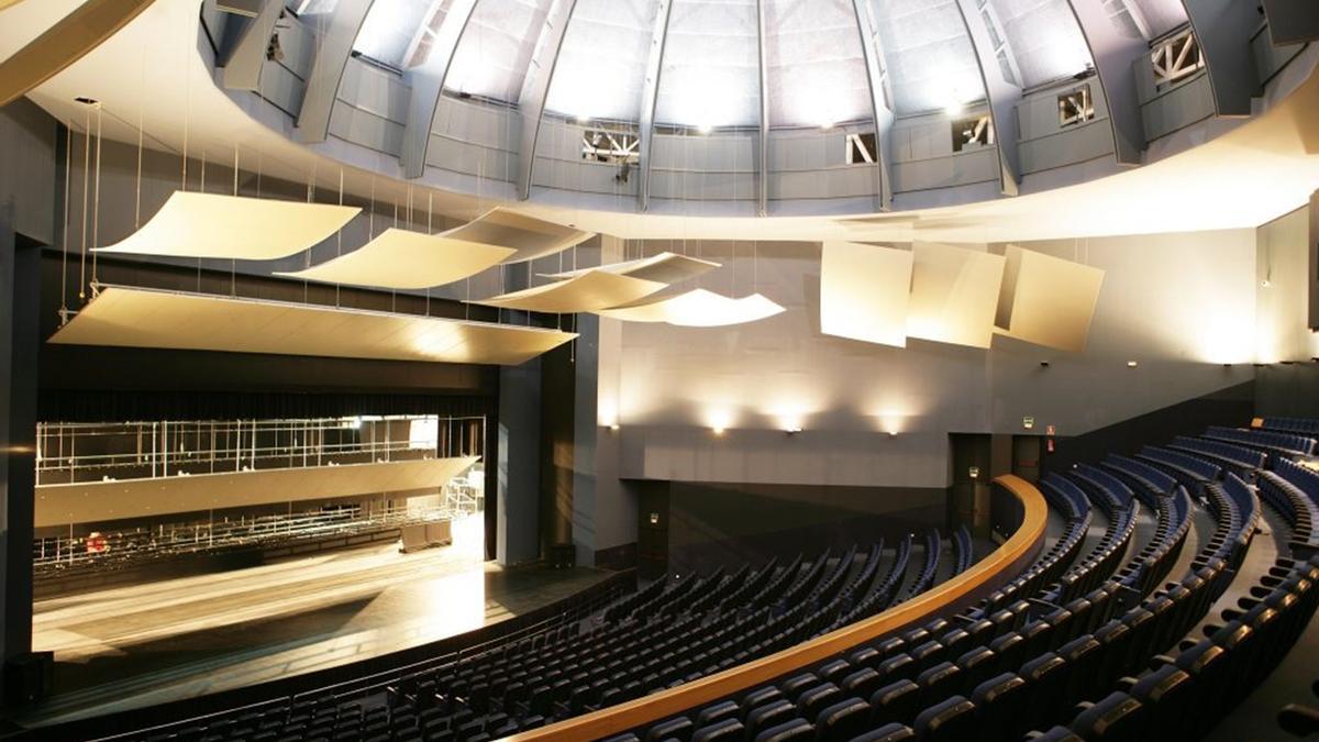 El auditorio y patio de butacas del Palau Altea.