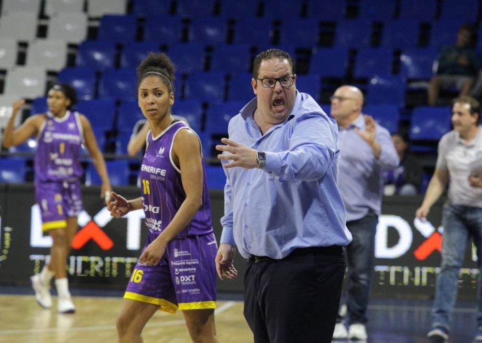 Partido de baloncesto femenino Clarinos-Campus ...