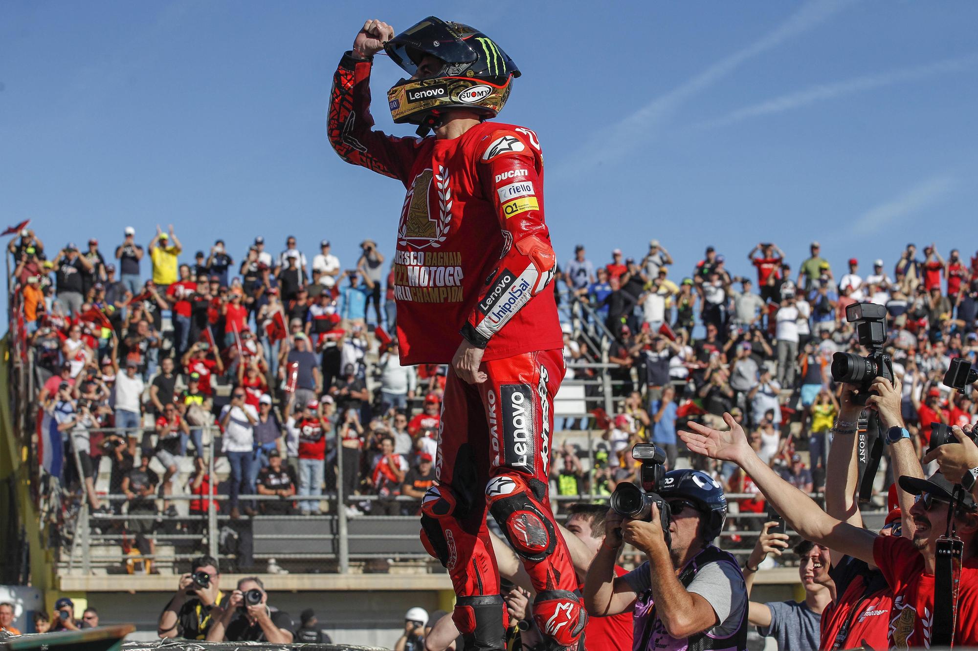 Las celebraciones de los campeones