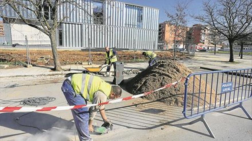 Comienzan las obras de cerramiento de la nueva jefatura de la policía local de Badajoz