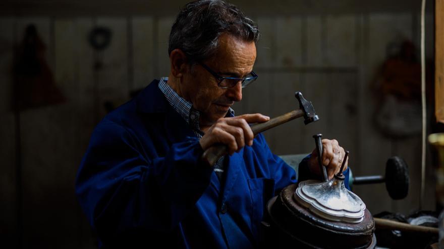 La familia Lado, 200 años trabajando plata desde la rúa do Vilar