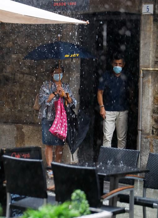 Tormenta veraniega en Gijón