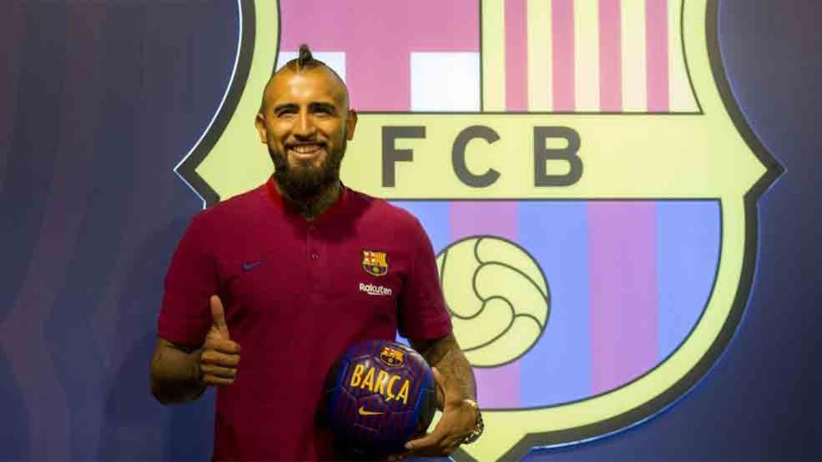 Arturo Vidal es presentado como nuevo jugador del Barcelona