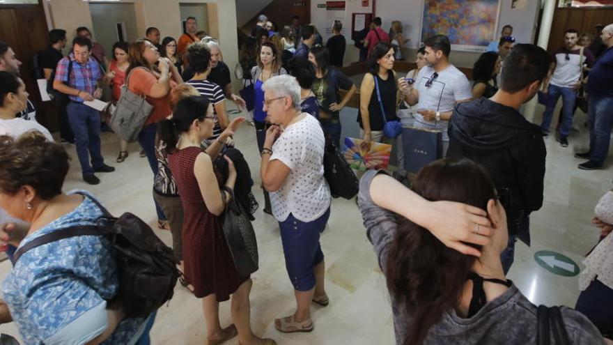 Aspirantes a las plazas en la dirección territorial de Educación en Alicante