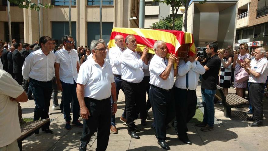 Multitudinario adiós a Pasqual Batalla en Vila-real